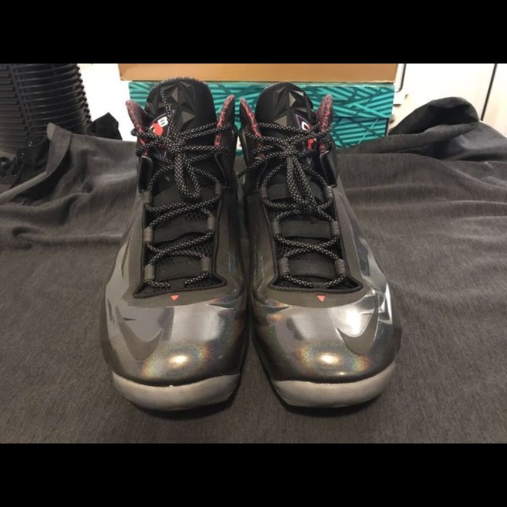Chuckposite